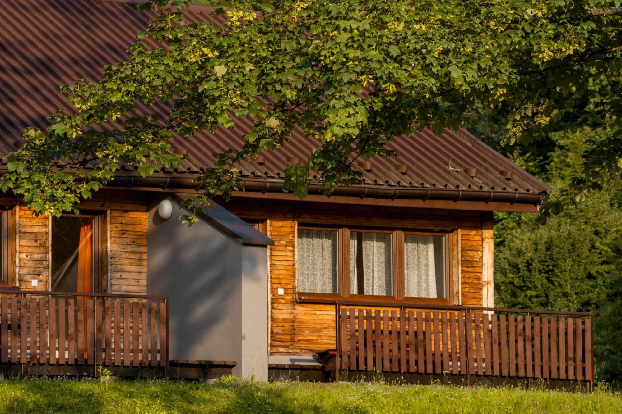 Отель Osrodek Wypoczynkowy " Bieszczady" Мычковце Экстерьер фото